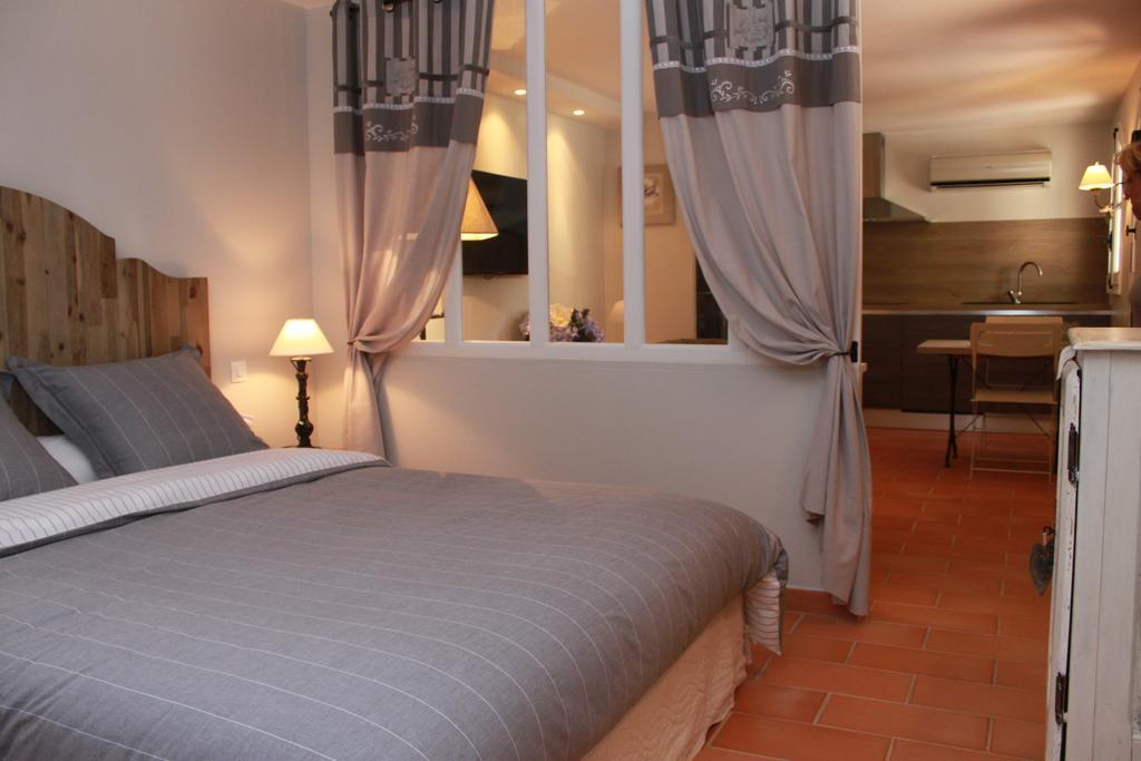 La Bastide Des Senteurs Peymeinade Phòng bức ảnh